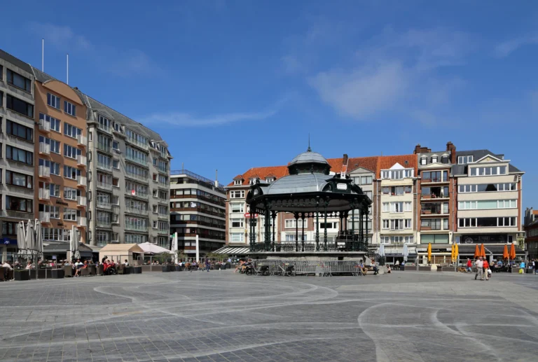 The Wapenplein in Ostend, the central square with its bandstand, where the Sunday flower market is held and the shops around it open on Sundays
